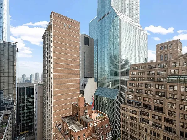 310 East 46th Street image 9 of 11