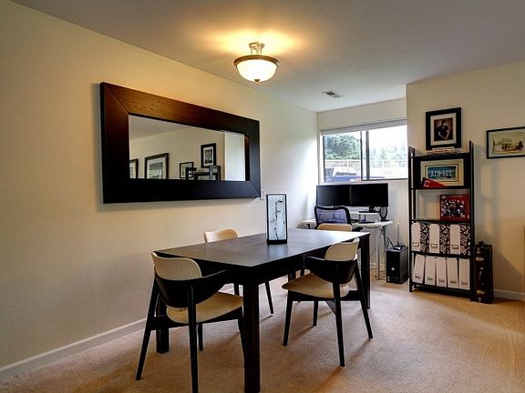 4th image of 1347 Bellefield Park Ln