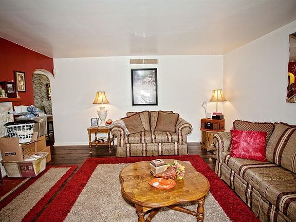 4th image of 1755 Orchard Hill Ln