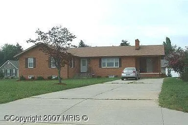 6005 Sellner Ln photo 1