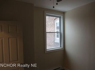 3320 H St, Philadelphia, PA 19134