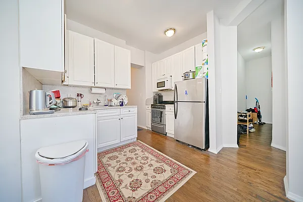 Rented by Living New York | media 12