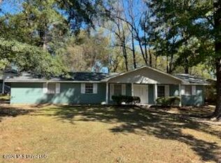 3056 Suncrest Dr, Jackson, MS 39212