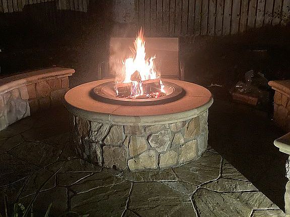 5th image of 33 Meadowood Dr