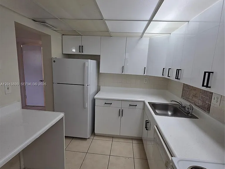 8051 Colony Cir S #205 — Photo 3
