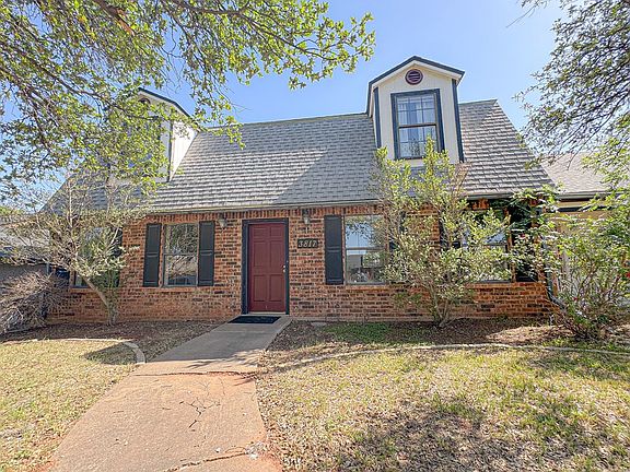 5th image of 3817 Hillcrest Dr