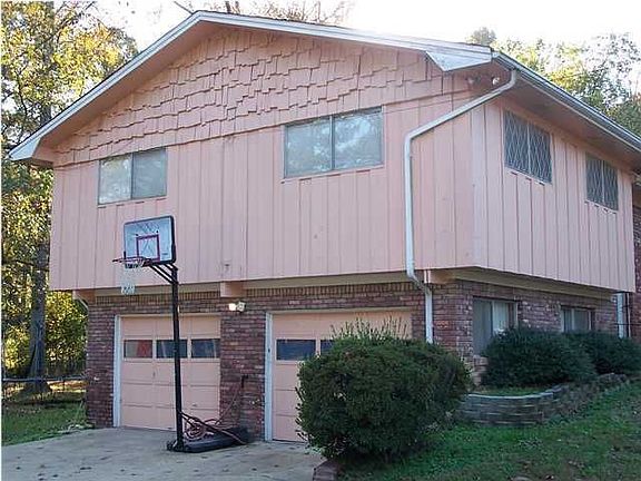 3rd image of 143 Della Rose Dr