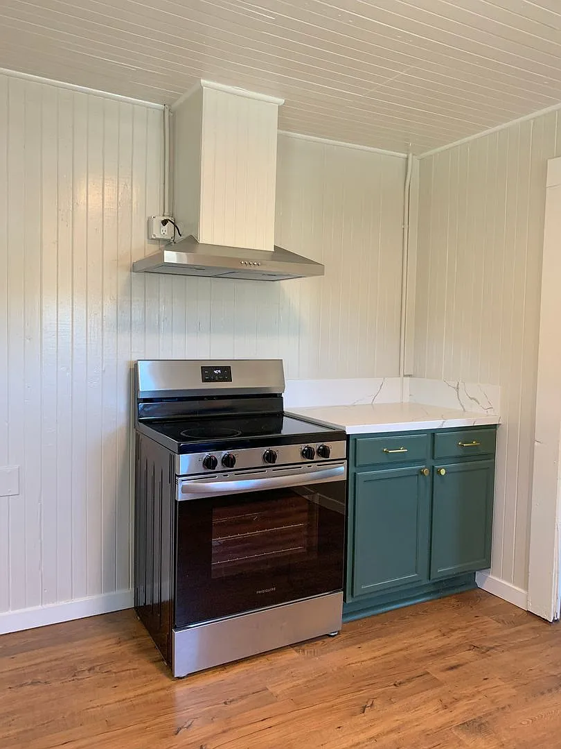1 Bed/1Bath Home in the Country — Photo 3