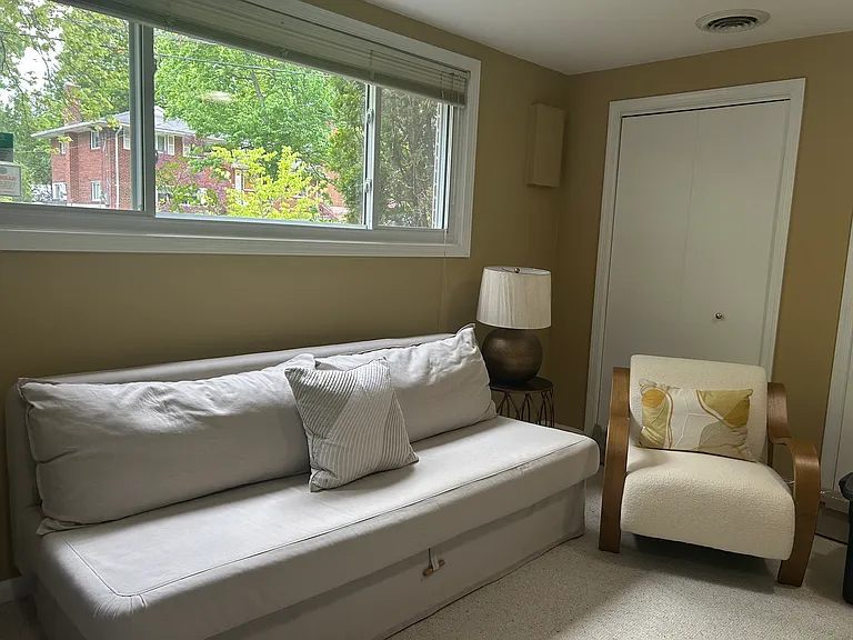 10213 Conover Dr — Photo 36