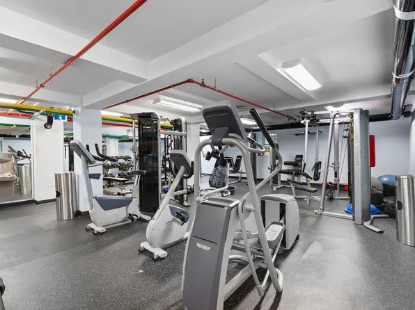 3850 Hudson Manor Terrace image 23 of 32