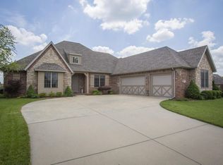 3284 W Ridge Run St, Springfield, MO 65810