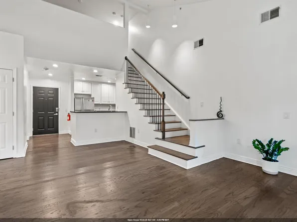 7400 River Rd APT 442, North Bergen, NJ 07047