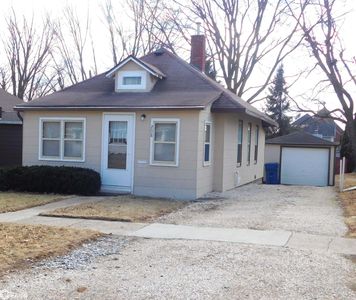 208 1st St, Manning, IA, 51455
