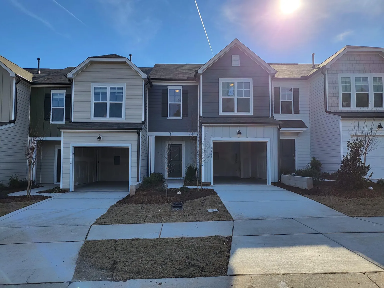 3 bed, 2.5 bath, 1470 sqft, $1,931 — Photo 4