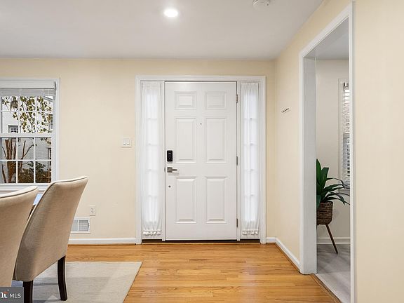 4th image of 13203 Putnam Cir
