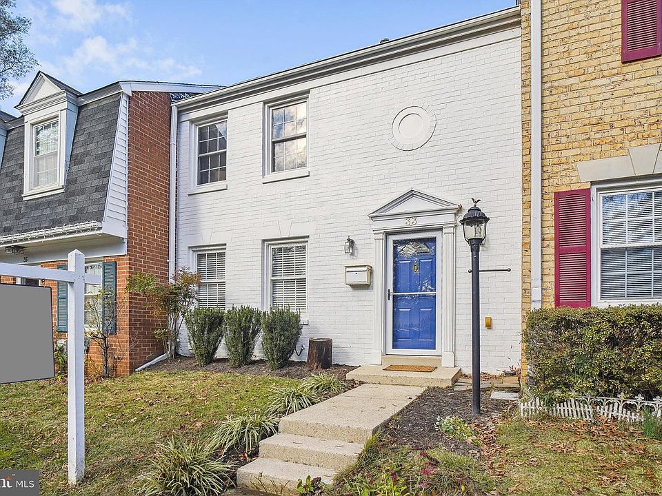 1st image of 33 Longmeadow Dr