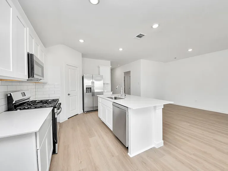 1238 Sandy Shore Ln — Photo 21