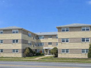 10136 S Pulaski Rd #3SW-3B, Oak Lawn, IL 60453