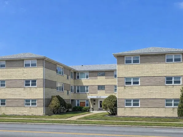 10136 S Pulaski Rd #3SW-3B, Oak Lawn, IL 60453