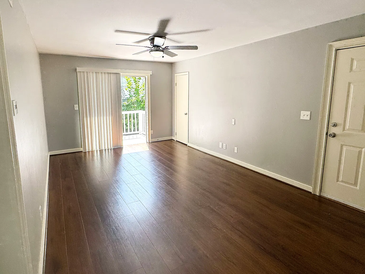 2 bed, 900 sqft, $1,495 — Photo 2