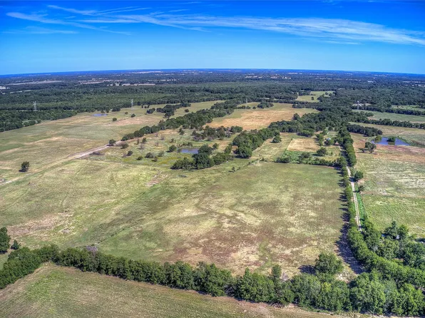 229 County Road 4733, Cumby, TX 75433