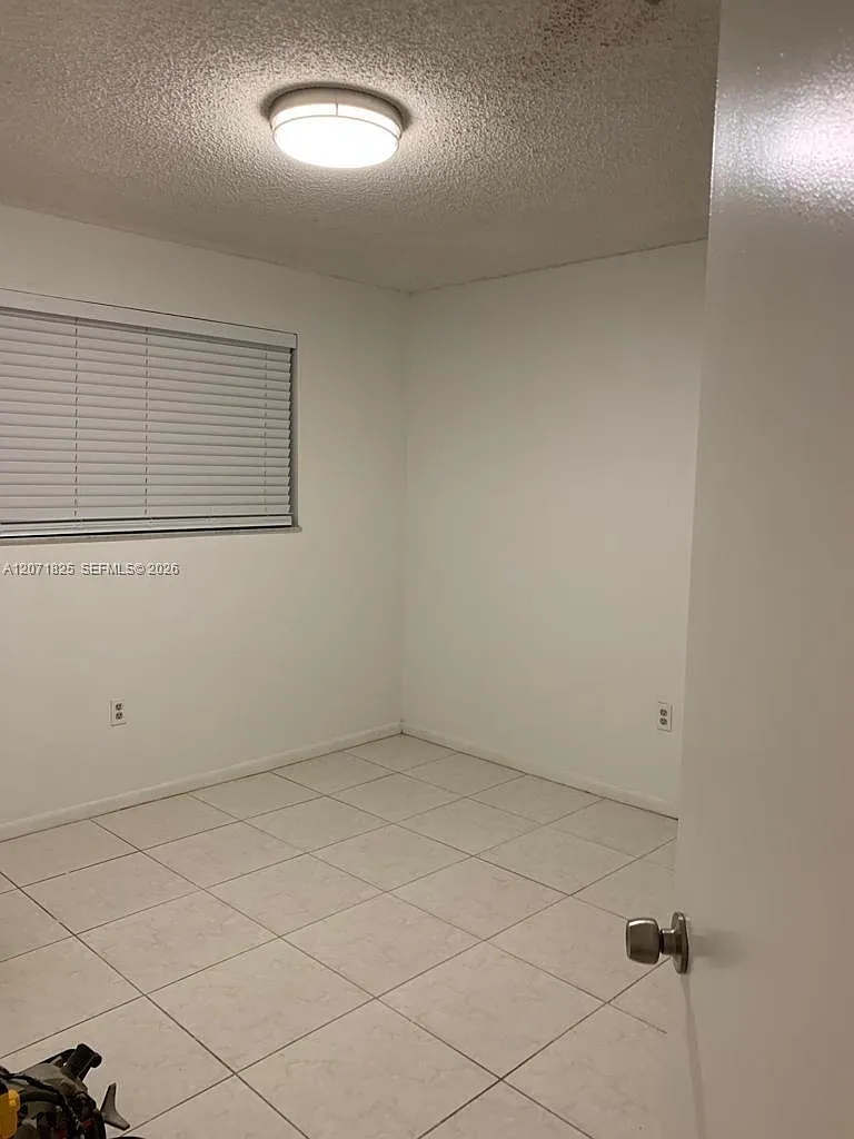 2 bed, 1.5 bath, 1843 sqft, $2,250 — Photo 4