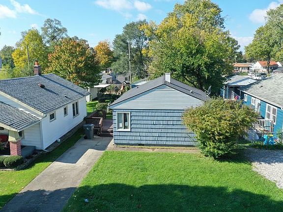 2nd image of 2526 S Villa Ave