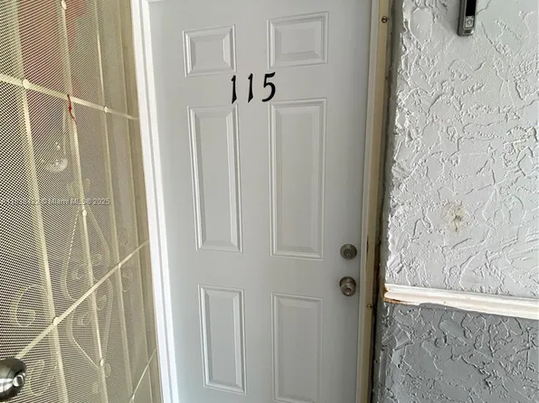 5705 W 20th Ave APT 115, Hialeah, FL 33012