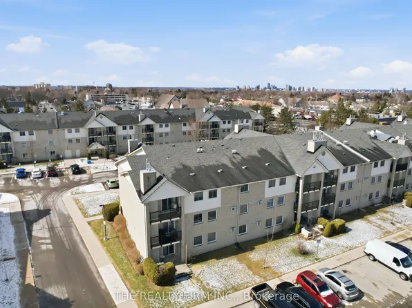 735 Deveron Cres #310, London, ON N5Z 4X8