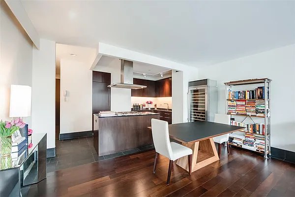Sold by Nest Seekers International | media 7