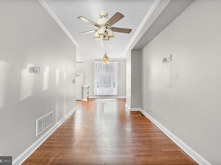 2532 Druid Hill Ave — Photo 17