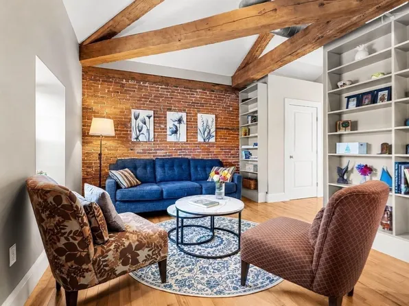 10 Union St #3, Salem, MA 01970