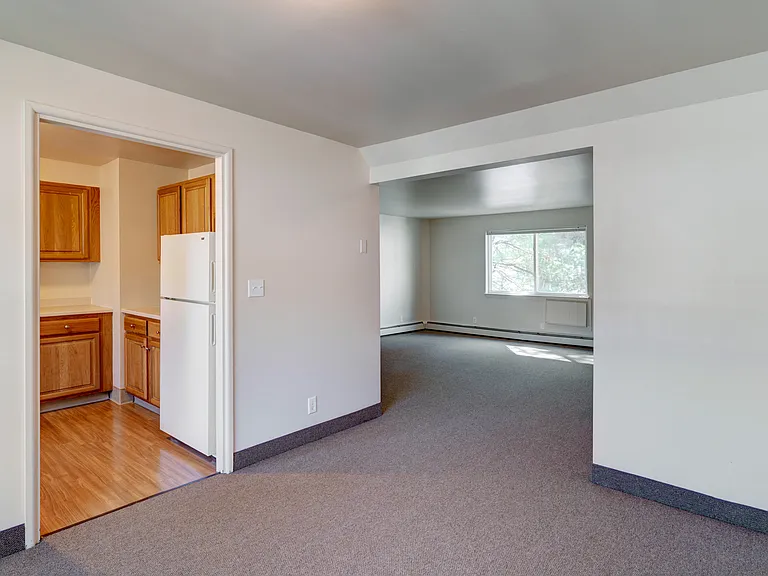 469 Pine Grove Dr — Photo 11