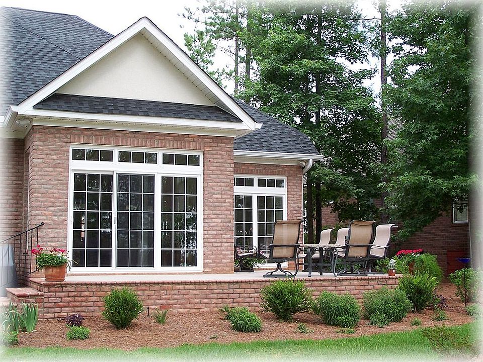 2nd image of 308 Huntington Ct