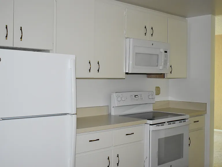 Buckingham Dr — Photo 5