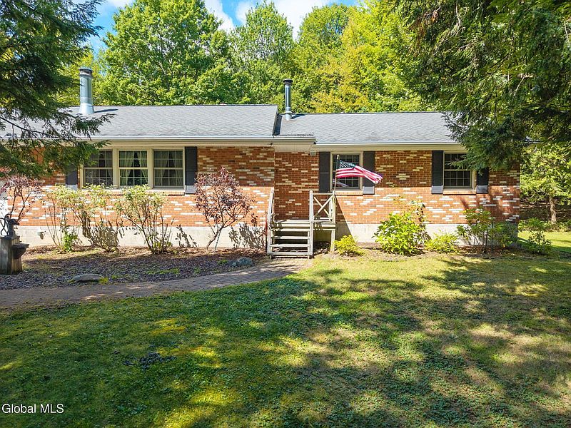 3rd image of 1485 Knight Road