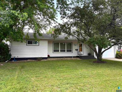 309 E 8th St, Miller, SD, 57362