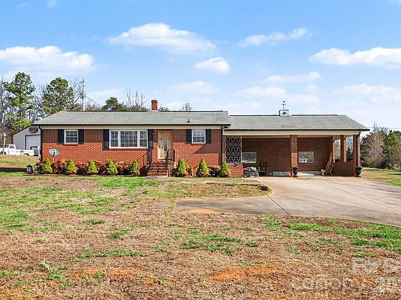 2nd image of 6501 Casar Rd