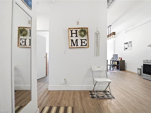 3rd image of 150 Colborne St #204
