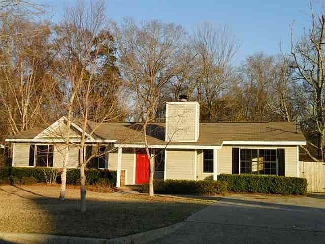 1st image of 2609 Creekwood Dr