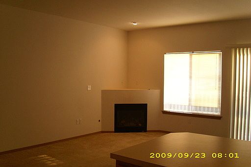 5th image of 13723 97th Ave E APT B