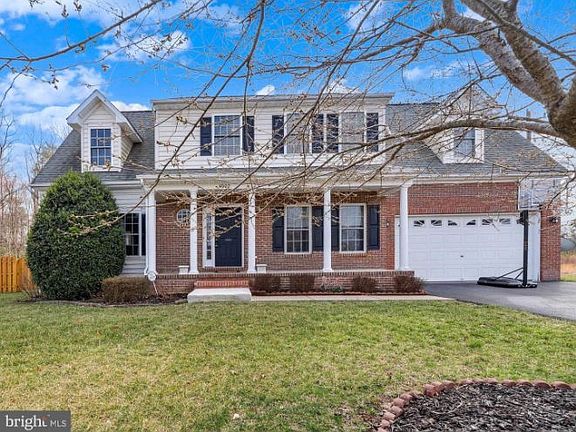 3rd image of 4002 Derbyshire Ln