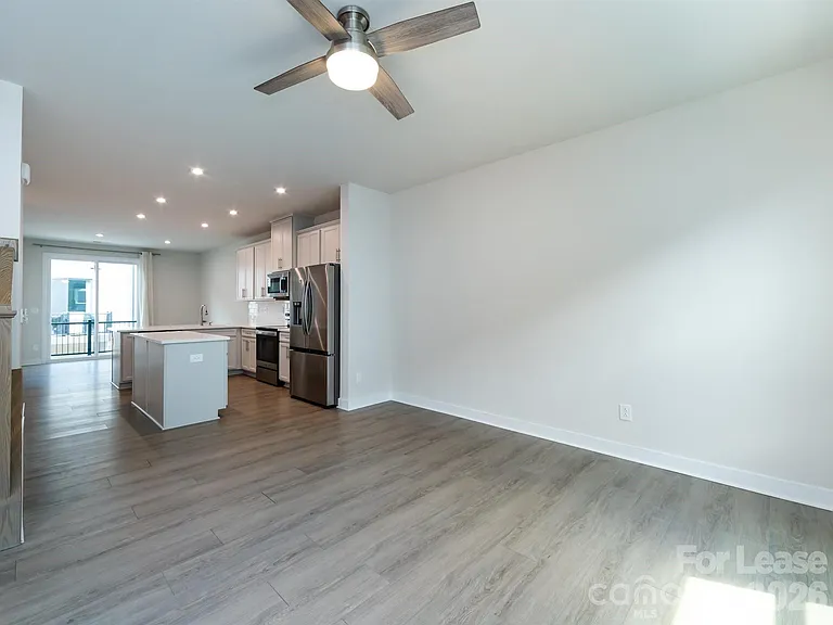 413 Spearfield Ln — Photo 21