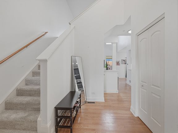 3rd image of 301 Nicole Way