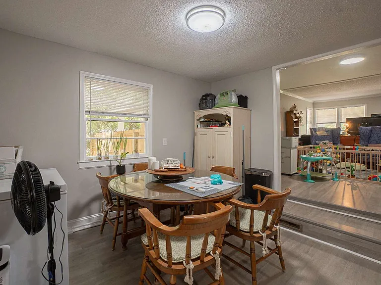 4254 Hickory Rd — Photo 17