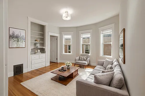 18 Peverell St #3 Photo 1