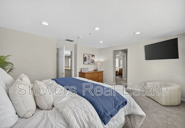 729 Copperfield Ct — Photo 18