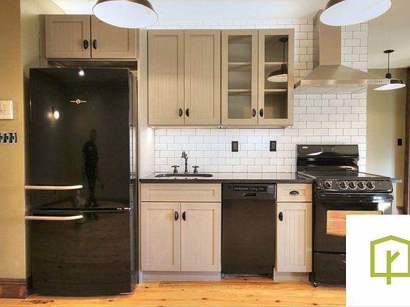2nd image of 45 Newell St APT 5A