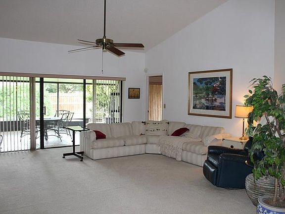 4th image of 9550 Pebble Glen Ave