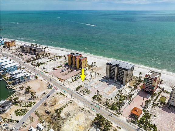 2nd image of 570 Estero Blvd